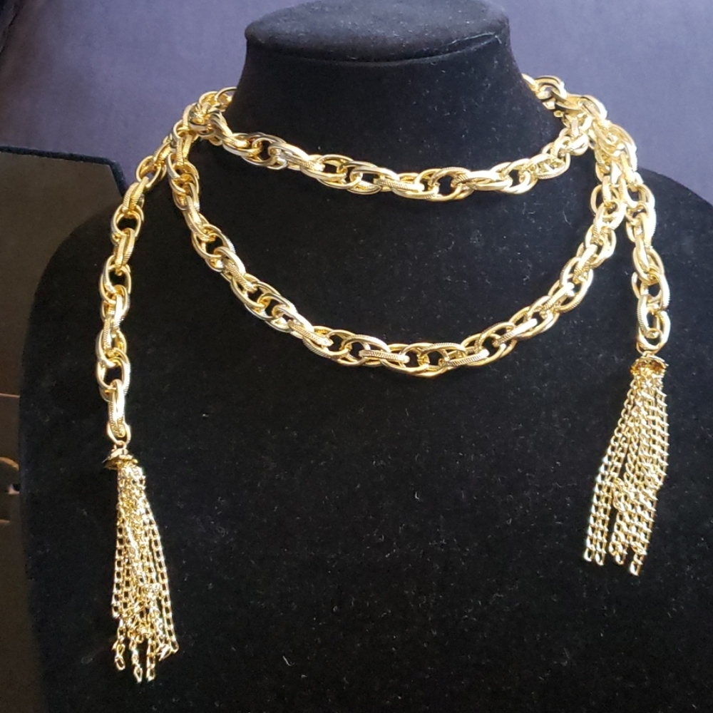 Paparazzi Jewelry: 1year Vintage